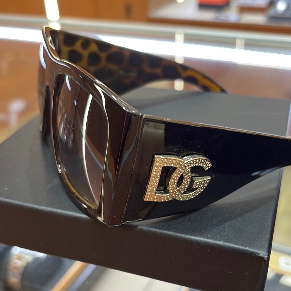 Dolce & Gabbana Black Oversized Sunglasses with Metallic Logo